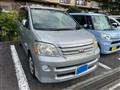 2005 Toyota Noah