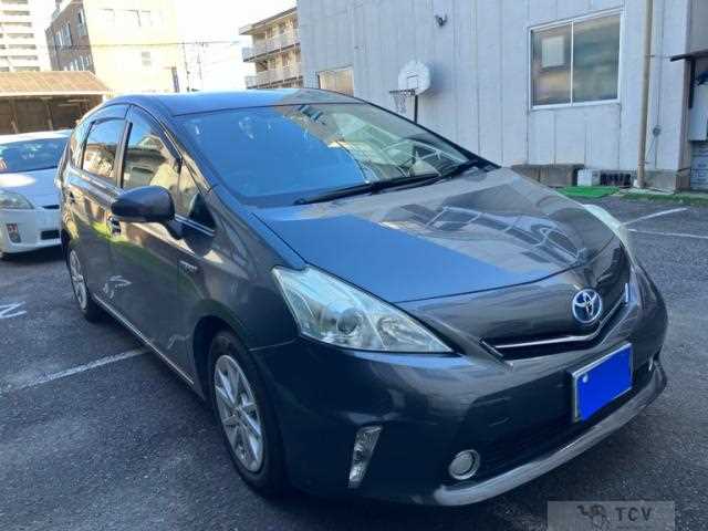 2011 Toyota PRIUS α