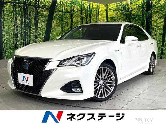 2016 Toyota Crown Hybrid
