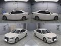 2013 Toyota Crown Hybrid