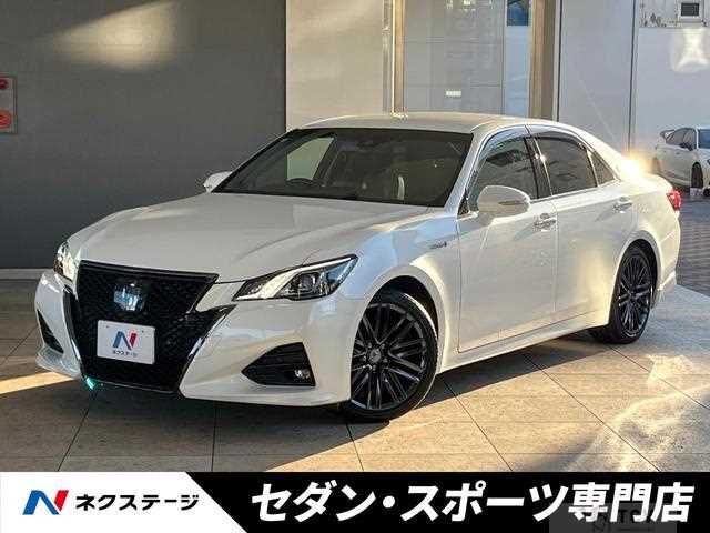 2018 Toyota Crown Hybrid