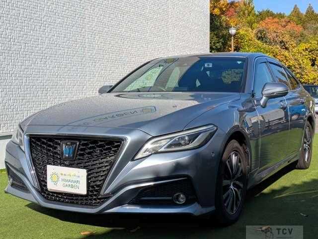 2019 Toyota Crown Hybrid