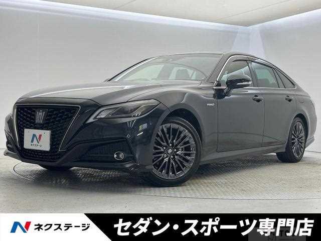 2020 Toyota Crown Hybrid