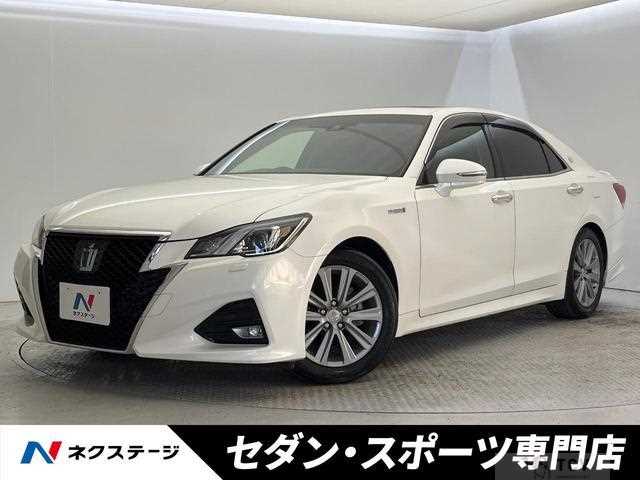 2018 Toyota Crown Hybrid