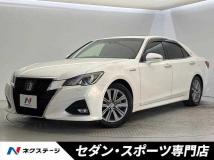 2018 Toyota Crown Hybrid
