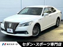 2015 Toyota Crown Hybrid