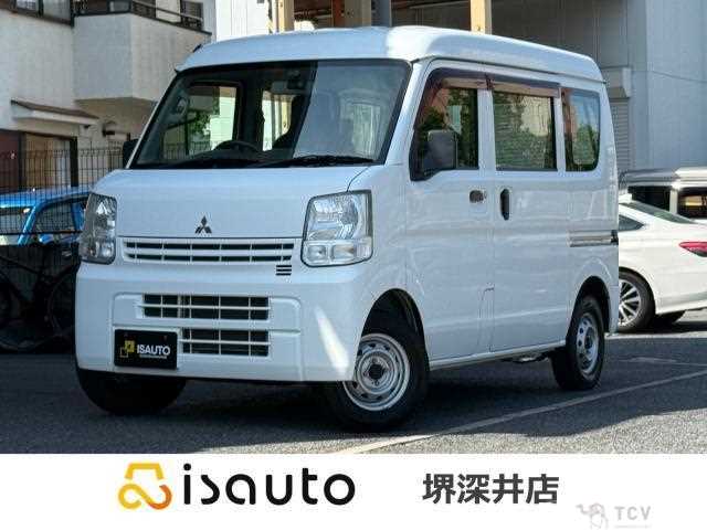 2017 Mitsubishi Minicab Van