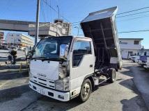 2013 Isuzu Elf Truck