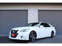 2013 Toyota Crown Hybrid