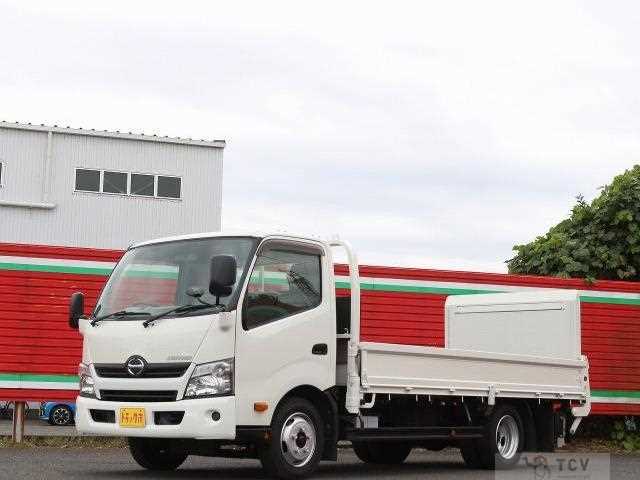 2017 Hino Dutro