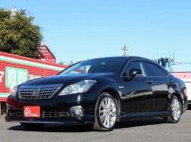 2010 Toyota Crown Hybrid