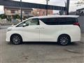 2017 Toyota Alphard Hybrid