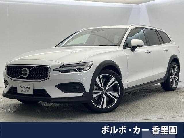 2022 Volvo V60