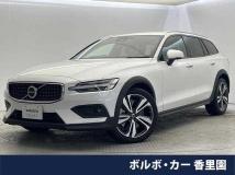 2022 Volvo V60