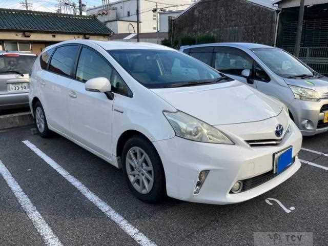 2012 Toyota PRIUS α