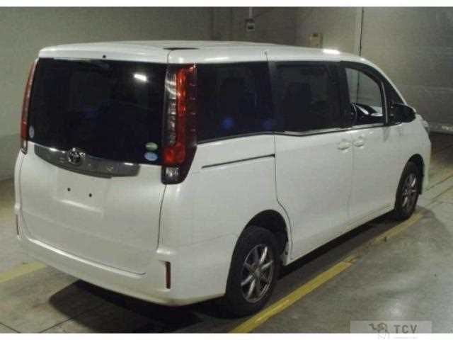 2016 Toyota Noah