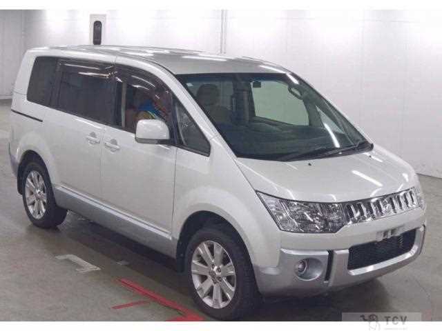 2014 Mitsubishi Delica D5