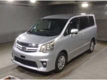 2011 Toyota Noah