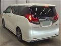 2015 Toyota Alphard Hybrid