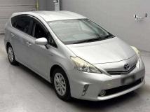 2012 Toyota PRIUS α