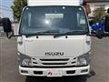 2020 Isuzu Elf Truck