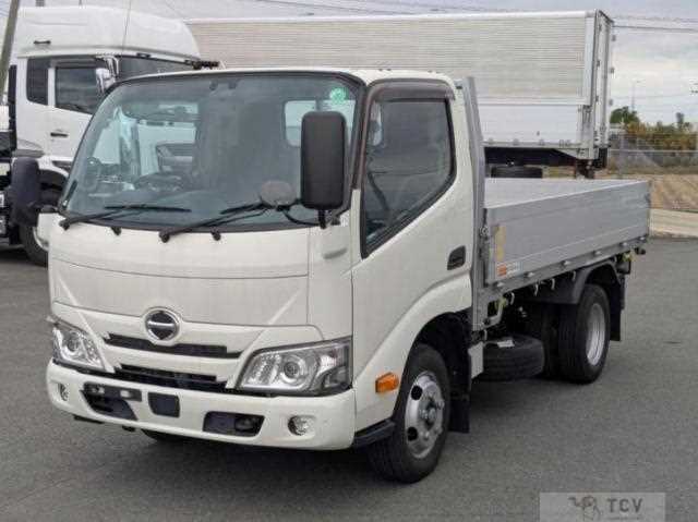 2022 Hino Dutro