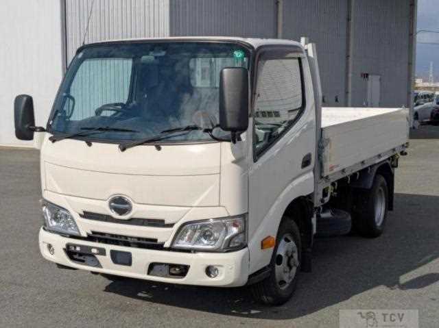 2022 Hino Dutro