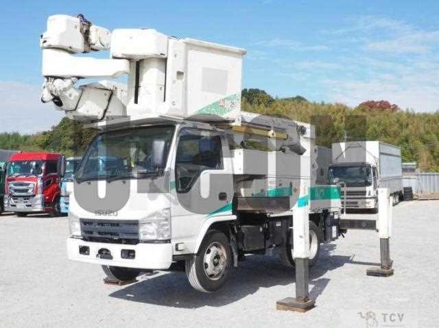 2013 Isuzu Elf Truck