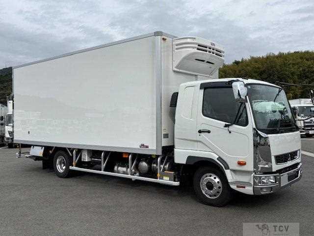 2025 Mitsubishi Fuso Fighter