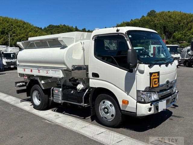 2024 Hino Dutro