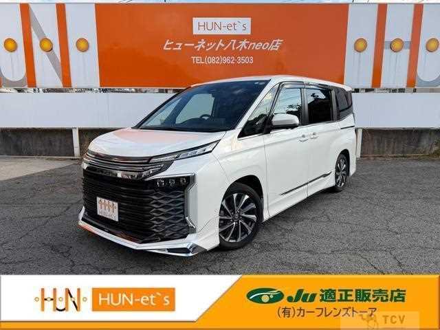 2023 Toyota Voxy
