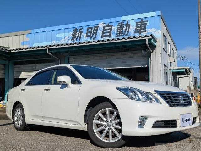 2012 Toyota Crown