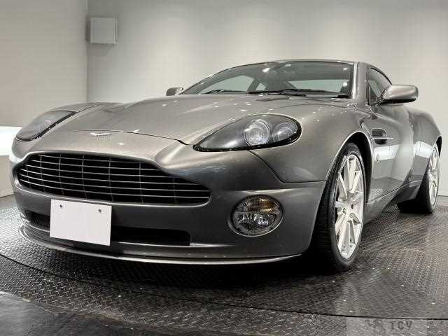 2005 Aston Martin V12 Vanquish