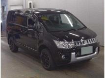 2018 Mitsubishi Delica D5