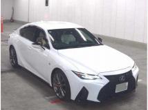 2022 Lexus IS