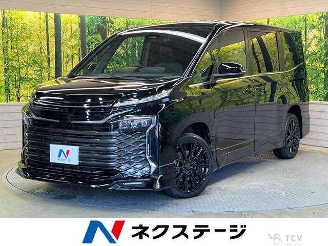2022 Toyota Voxy