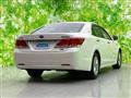 2013 Toyota Crown Hybrid