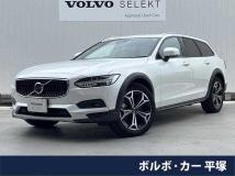 2022 Volvo V90