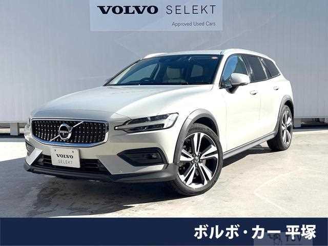 2022 Volvo V60