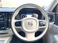 2022 Volvo V60