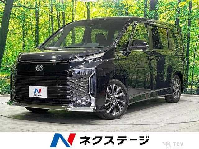 2022 Toyota Voxy