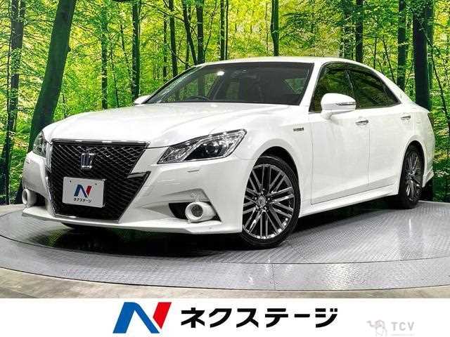 2014 Toyota Crown Hybrid