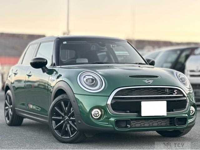 2021 BMW MINI