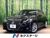 2014 Toyota Crown Hybrid