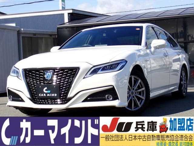 2019 Toyota Crown Hybrid