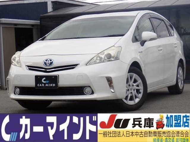2013 Toyota PRIUS α
