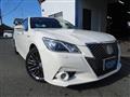 2013 Toyota Crown Hybrid