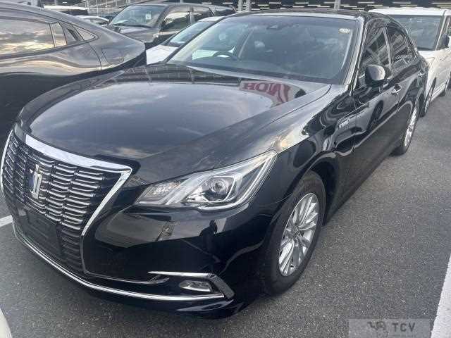 2017 Toyota Crown Hybrid