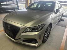 2020 Toyota Crown Hybrid