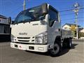 2020 Isuzu Elf Truck